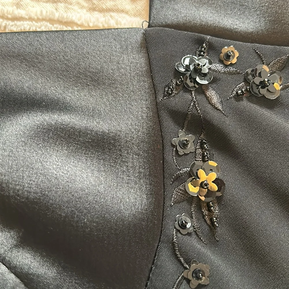 Rimini Black floor length evening gown - Picture 4 of 6